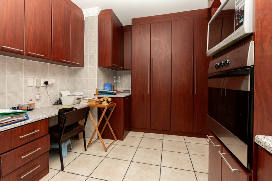 3 Bedroom Property for Sale in Country Club Western Cape